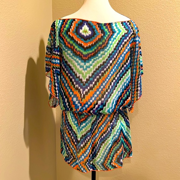 Swimsuit coverup - Picture 2 of 6